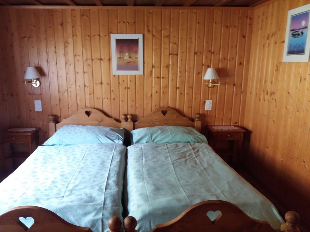 Hotel Du Chamois L'Etivaz ภายนอก รูปภาพ