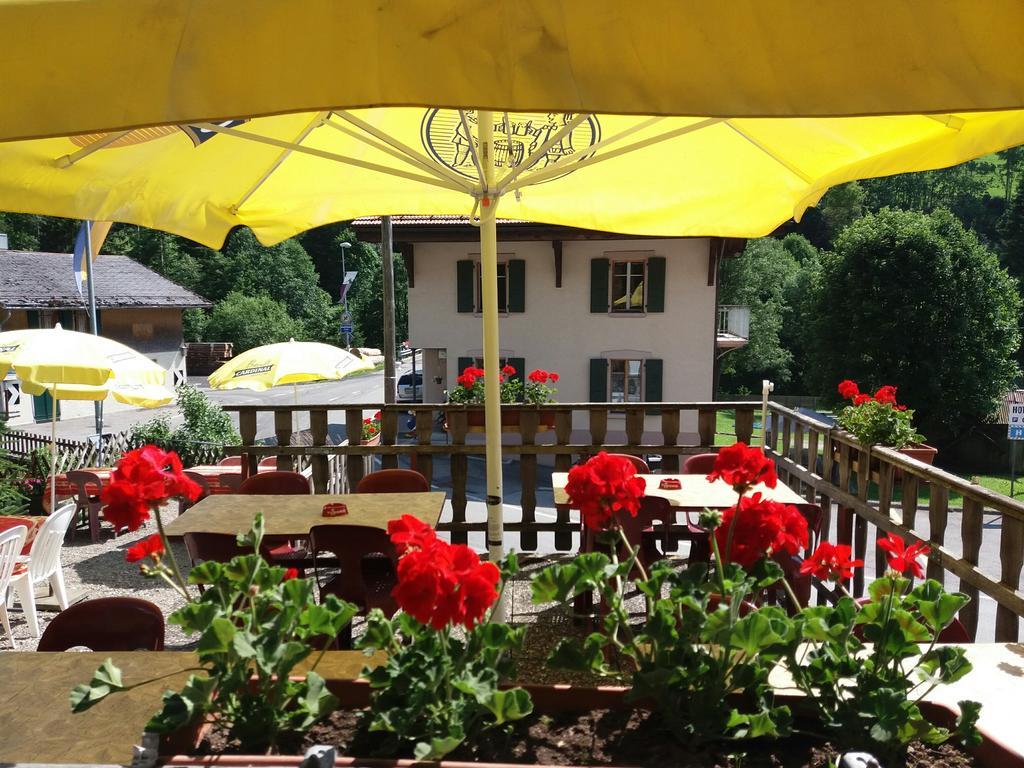 Hotel Du Chamois L'Etivaz ภายนอก รูปภาพ