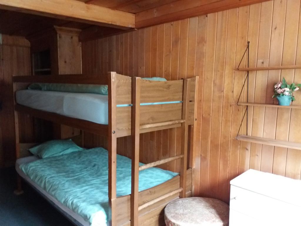 Hotel Du Chamois L'Etivaz ภายนอก รูปภาพ